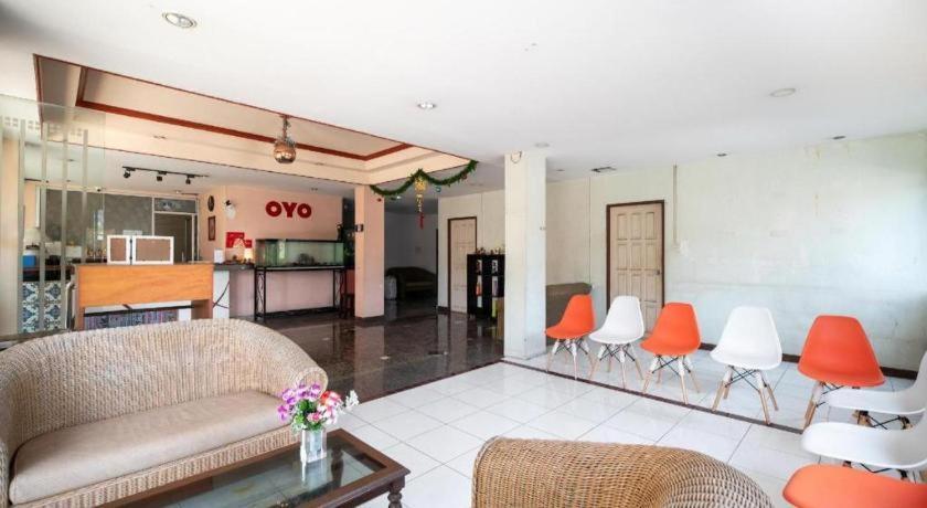 Oyo 519 B Min Airport Hotell Bangkok Eksteriør bilde